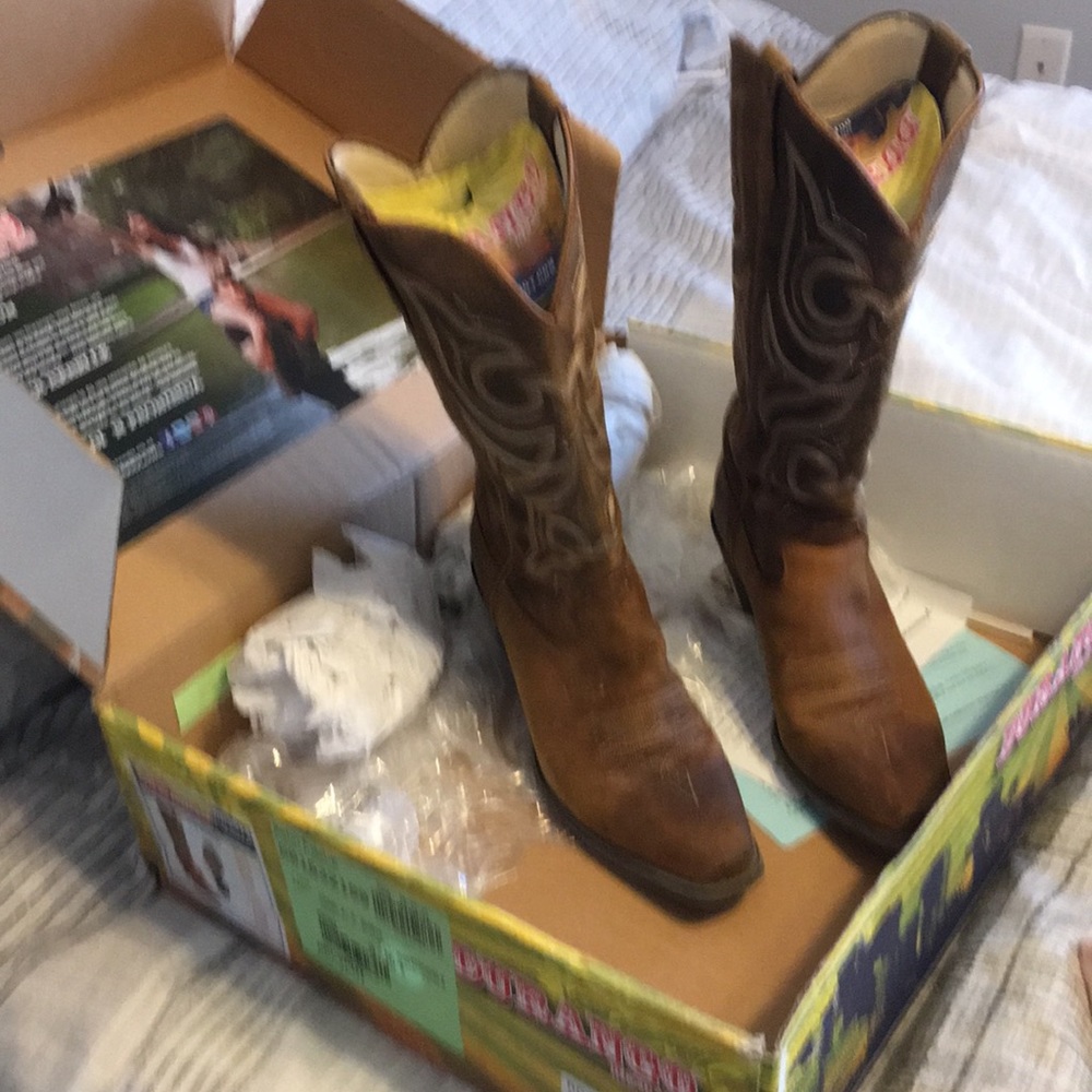 Durango women’s Cowboy Boots 8.5